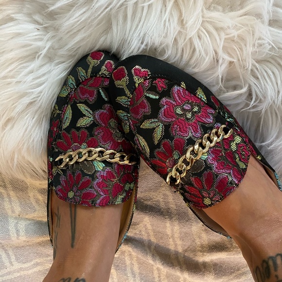 VINTAGE floral chain loafers rare find size 6 - Picture 3 of 3